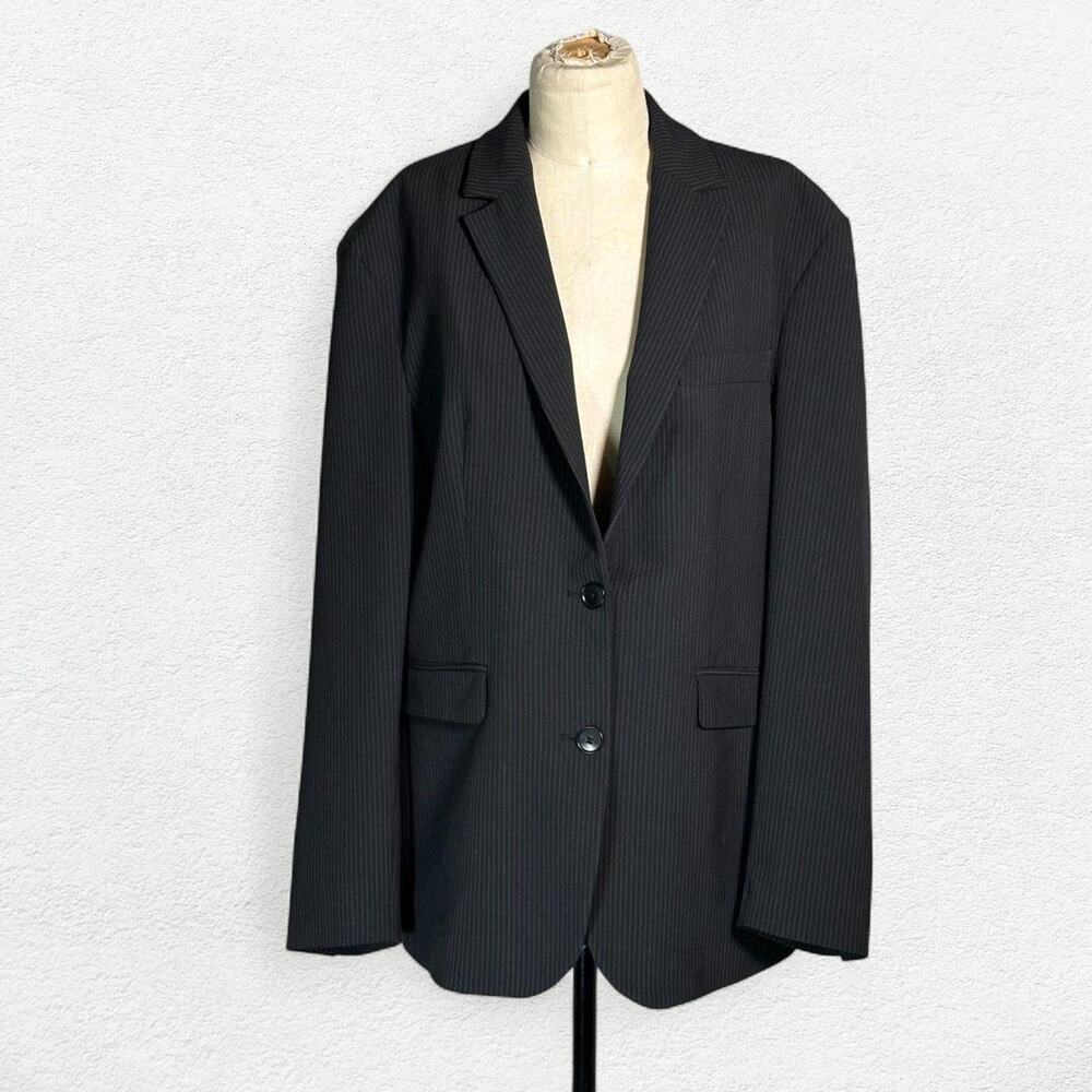 Djerf Avenue Forever Blazer in Pinstripe Black